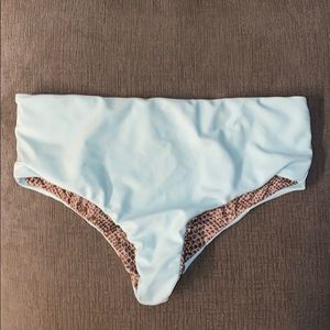 Acacia swimwear bottom | Medium